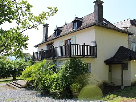 Propose logement contre services