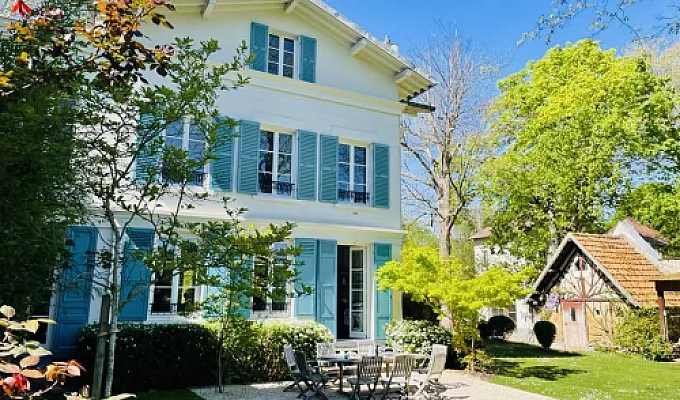 Logement contre babysitting - Vésinet Le Pecq (78)
