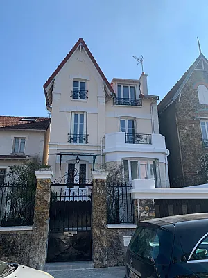 Propose chambre pour aide Bbsiting avec notre fille