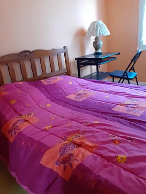CHAMBRE CHEZ L HABITANTE EN COMMODAT