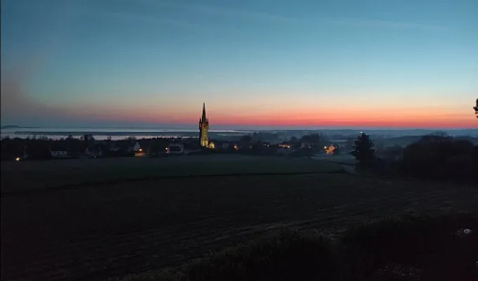 Propose hébergement contre jardinage et bricolage