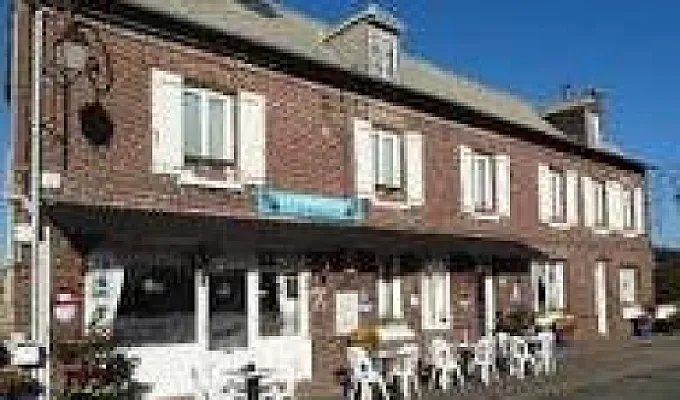 chambre chez senior contre services recherche personne fiable et respectueuse - cadre calme et serieux-