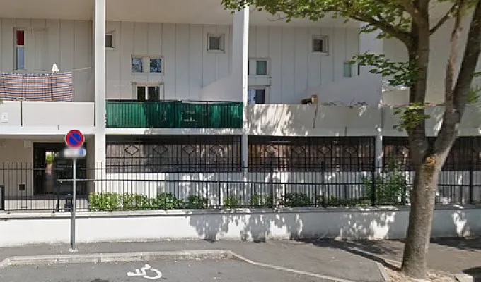 Logement contre garde enfants