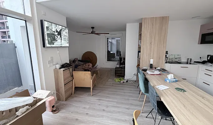 Chambre contre aide pour mes enfants et moi