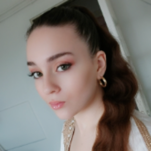 Chloée R.