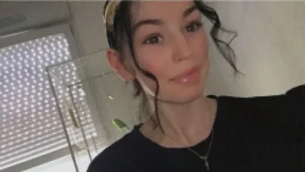 Chloé  M.