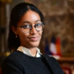 Pauline  W.