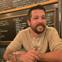 Nicolas  G.