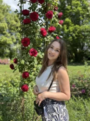 Ilona G.