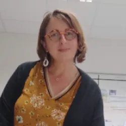 Hélène P.