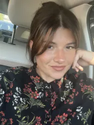 Chloé D.