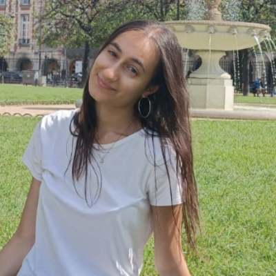 Viviana M.