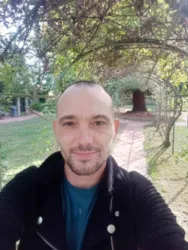 Nicolas  B.