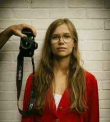 Lena S.