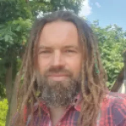 Dominique C.