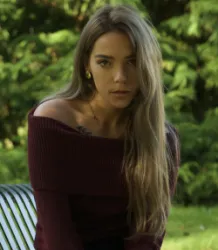 Mylène J.