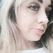 Manon  B.