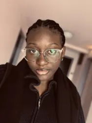 Esther Kesia  T.