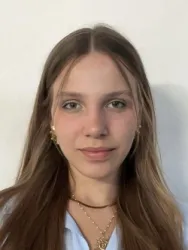 Iris H.