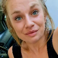 Léa  C.