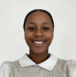 Aurélie J.