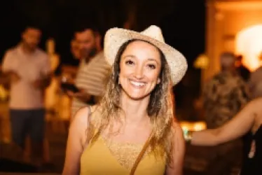 Isabelle L.