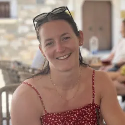 Mélanie F.