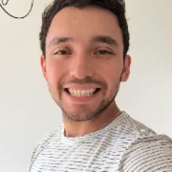 ALBERTO G.