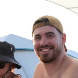 Leo G.
