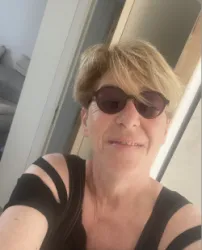 ELISABETH S.