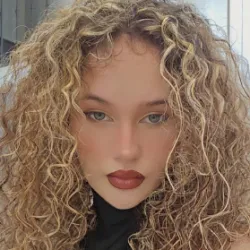 Mélanie S.