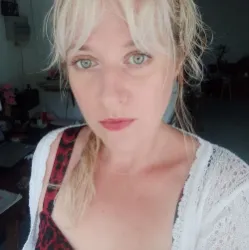 Gloria La M.
