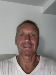 François B.