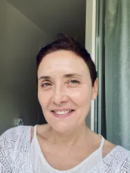 Emmanuelle L.