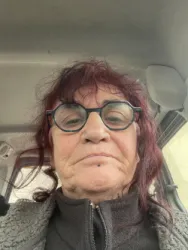 Sylvie B.