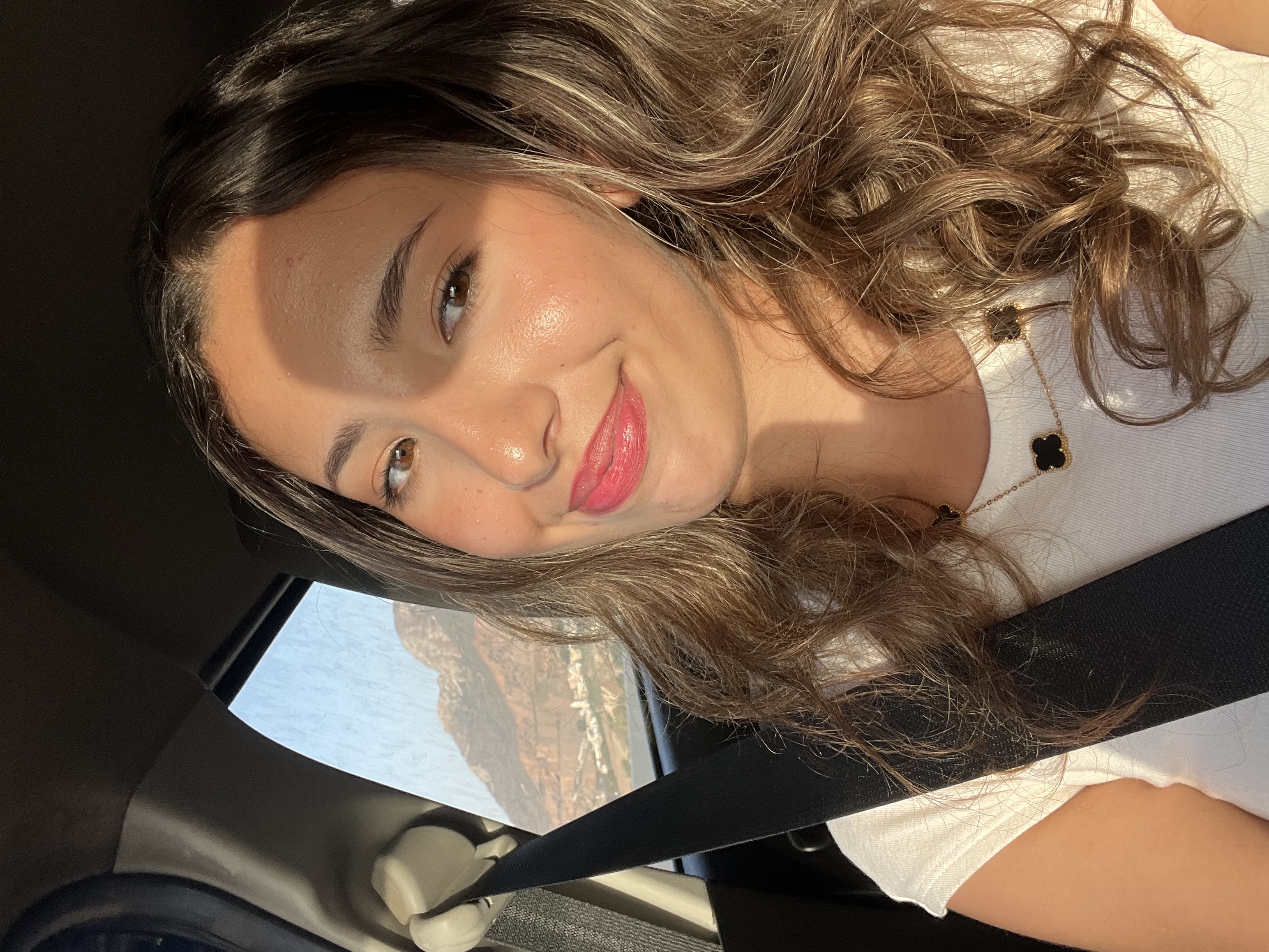 Amira  B.