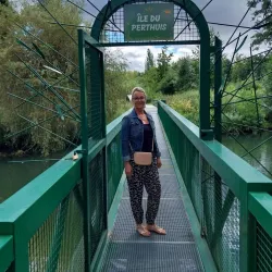 Viviane B.