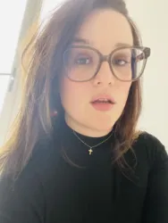 Angelique  R.