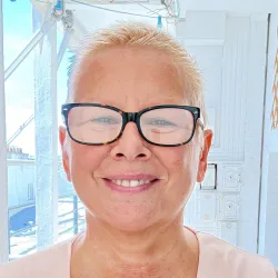 MARTINE  D.
