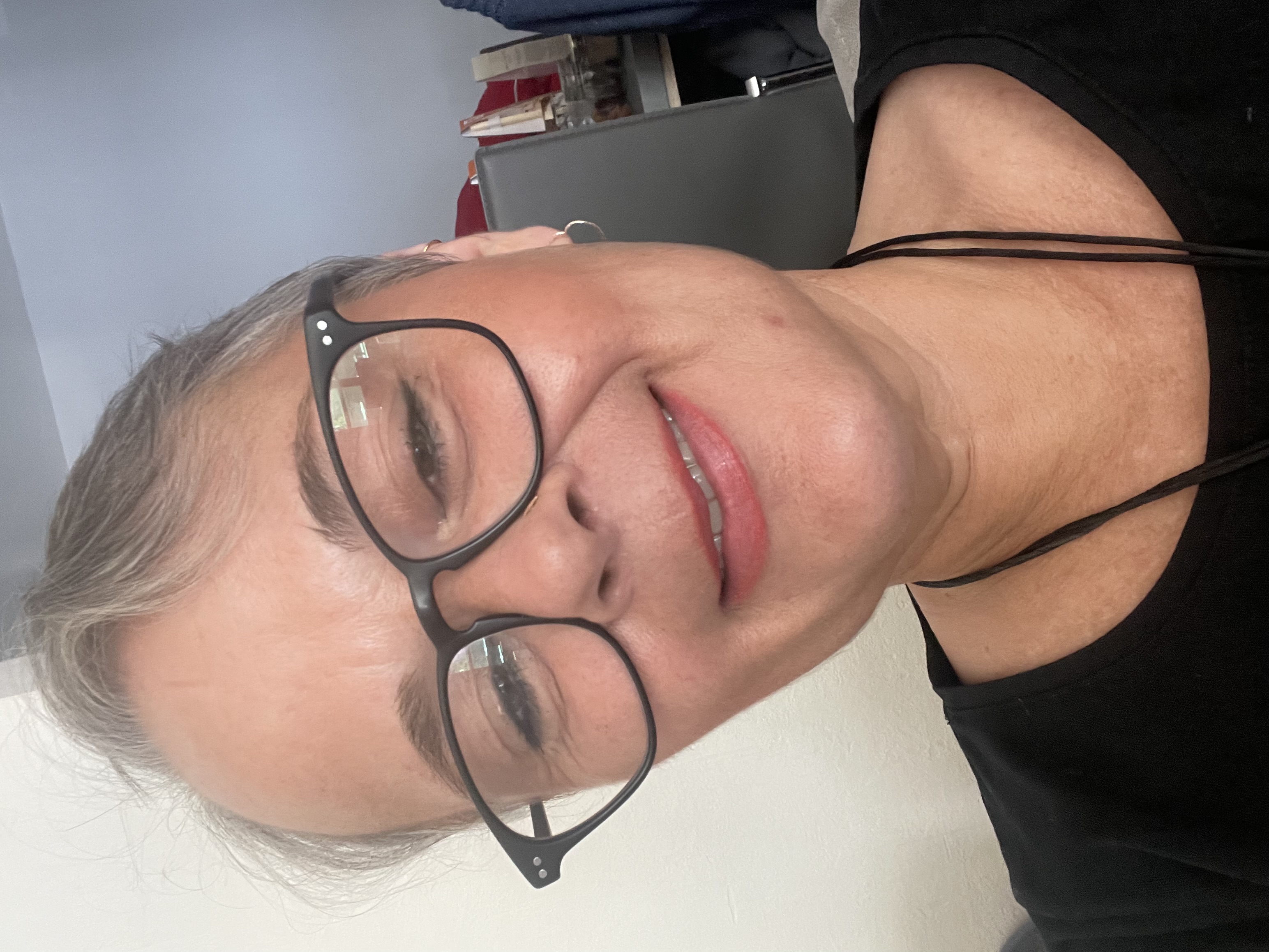 Sandra F.
