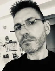 Stéphane V.