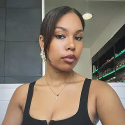 Shaina D.