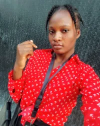 Lunise J.