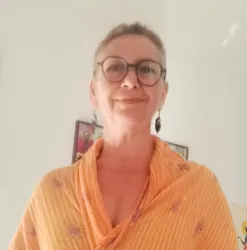 Sylvie  D.
