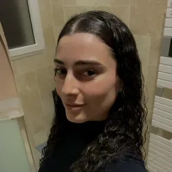Laura G.