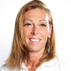 Isabelle V.
