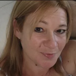 Nadine C.
