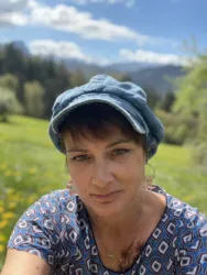 Sandrine  D.