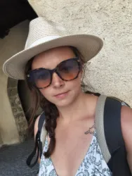 Sabrina C.