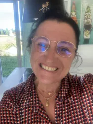 Sandrine G.